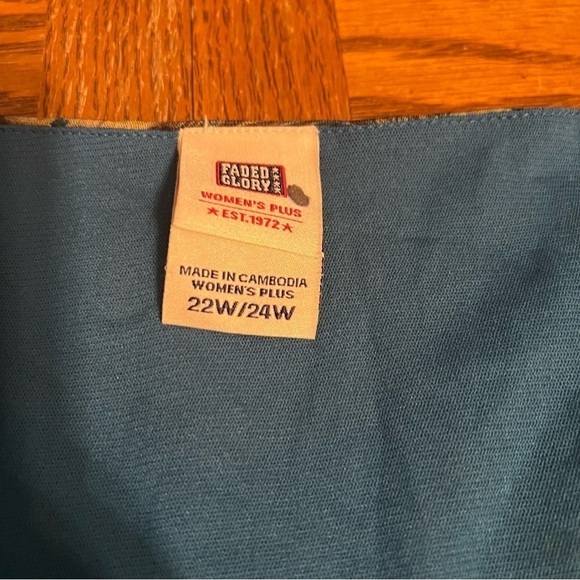 Vintage Faded Glory V-Neck Knot Front Printed Long Sleeve Top 22W-24W Y2K 90s - Picture 10 of 14